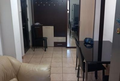 Apartament cu 2 camere decomandat în Rovine - 3