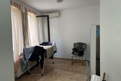 Garsonieră semidecomandată în Central