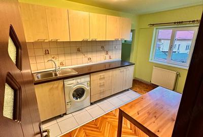 Apartament cu 4 camere decomandat în Complex Studențesc - 1
