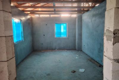 Casă cu 2 camere cu Teren 900 Mp în Târlele Filiu