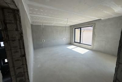 Casă cu 4 camere în Micro 3 - 6