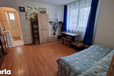 Apartament cu 2 camere în Decebal - 5