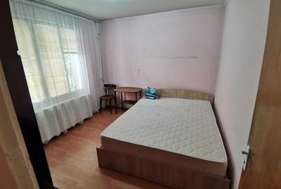 Apartament cu 2 camere semidecomandat în Rahova