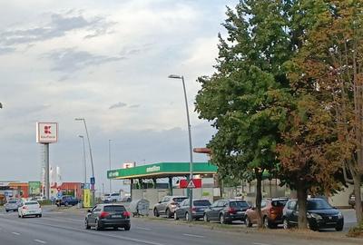 Apartament cu 2 camere decomandat în Milcov
