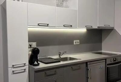 Apartament cu 2 camere decomandat în Roșu