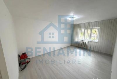 Apartament cu 2 camere decomandat în Sărari - 2