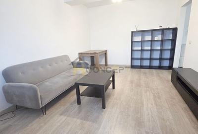 Apartament cu 2 camere decomandat, mobilat în Central