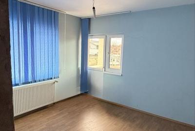 Casă cu 4 camere cu Teren 1115 Mp în Bariera Vâlcii