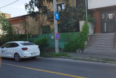 Garsonieră decomandată în 1 Mai