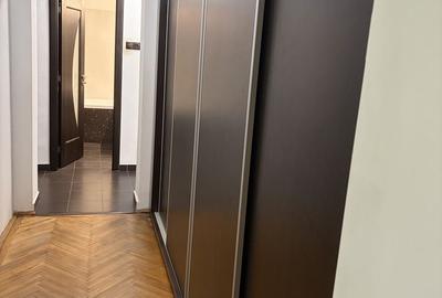 Apartament cu 4 camere semidecomandat în Nord