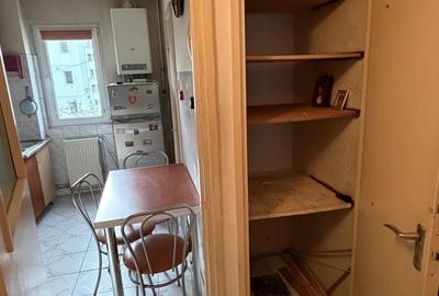 Apartament cu 2 camere semidecomandat în Exterior Vest