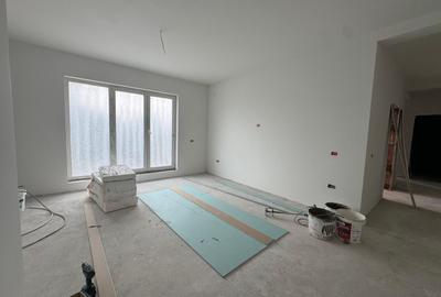 Apartament cu 3 camere semidecomandat în Plopi - 1