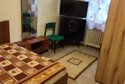 Apartament cu 3 camere semidecomandat, mobilat în Tomis Nord