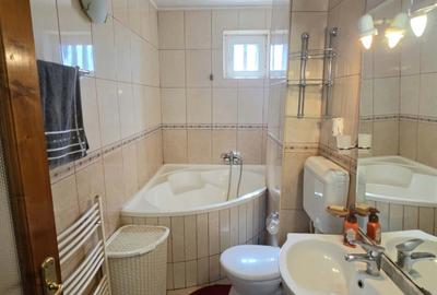 Apartament cu 3 camere decomandat în Cantemir - 16