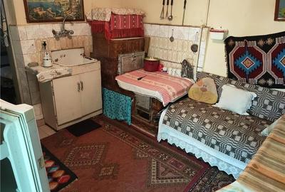 Casă cu 3 camere în Târgu Ocna