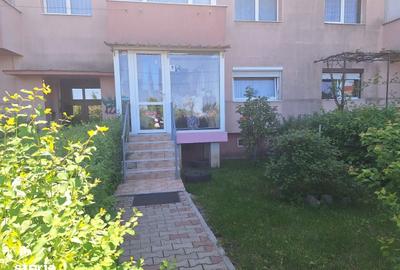 Spațiu comercial, de 68 mp, în Florilor - 1