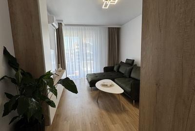 Apartament cu 7 camere decomandat în Central - 2