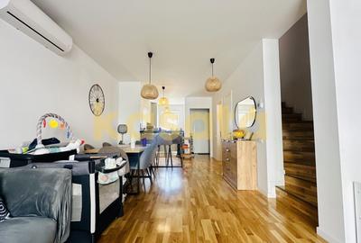 Duplex cu 5 camere cu Canalizare în Central