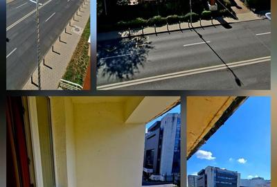Apartament cu 3 camere decomandat în Central