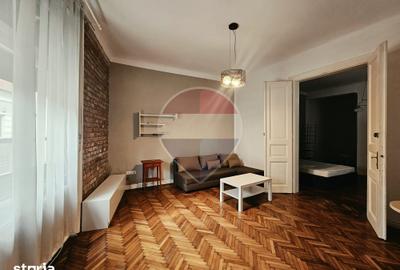 Apartament cu 3 camere în Central - 1