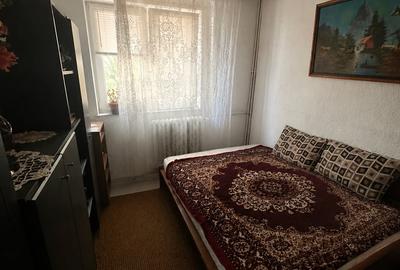 Apartament cu 2 camere semidecomandat în Berceni