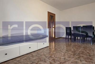 Apartament cu 4 camere semidecomandat, mobilat în Tineretului