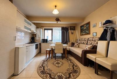 Apartament cu 3 camere semidecomandat în Florești