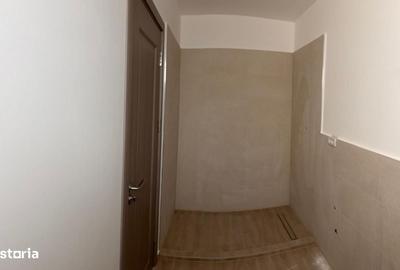 Casă cu 4 camere decomandat în Central - 8