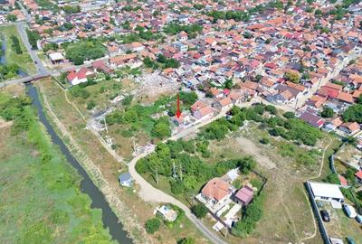 Casă cu 2 camere cu Teren 601 Mp în Central