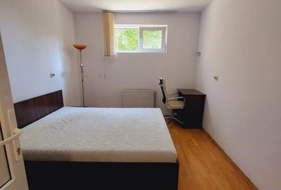 Apartament cu 4 camere în Andrei Mureșanu