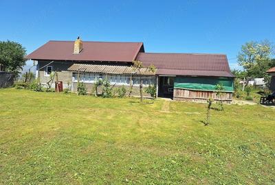 Casă cu Teren 1200 Mp în Ciorani