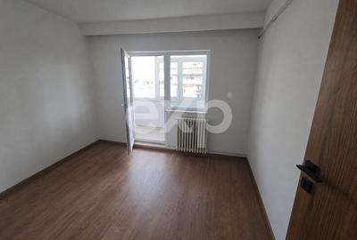 Apartament cu 3 camere decomandat în Eremia - 2