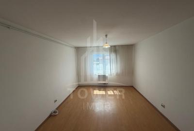 Garsonieră semidecomandată în Lazaret