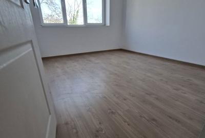 Apartament cu 2 camere în Tudor Vladimirescu