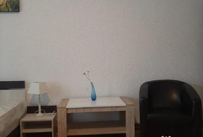 Garsonieră decomandată în Lujerului
