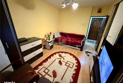 Garsonieră decomandată în Baza 3 - 5