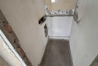 Apartament cu 2 camere decomandat în Govândari - 1