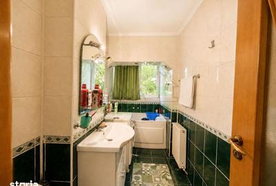 Apartament cu 2 camere decomandat în Noua