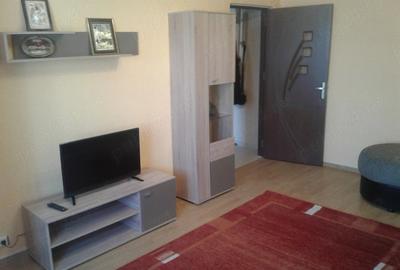 Apartament cu 2 camere decomandat în Ștrand