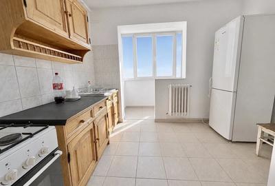 Apartament cu 3 camere decomandat în Dâmbu Pietros