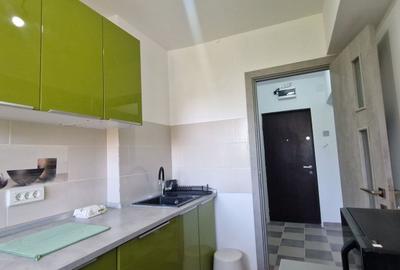 Apartament cu 2 camere semidecomandat, mobilat în Titan