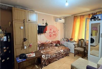 Garsonieră în Far