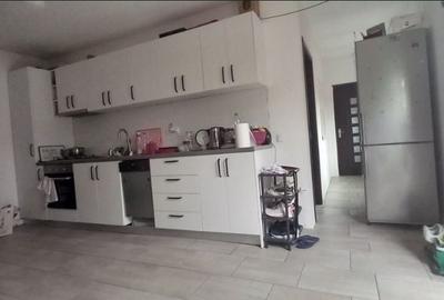 Apartament cu 3 camere decomandat în Central - 2