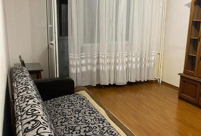 Apartament cu 2 camere decomandat în 1 Mai