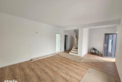 Casă cu 4 camere cu Teren 160 Mp în Valea Lupului
