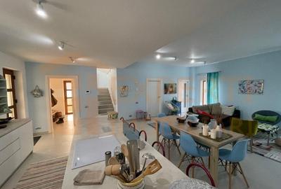 Casă individuală cu 4 camere cu Canalizare în Tuzla - 1