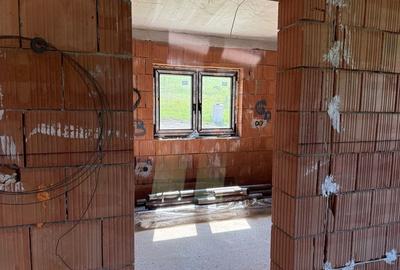Casă cu 4 camere în Slimnic - 13