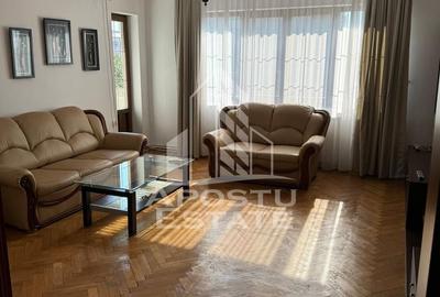 Apartament cu 3 camere decomandat, mobilat în Medicină
