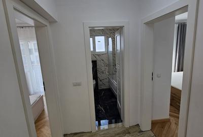 Apartament cu 3 camere decomandat în Dâmbul Rotund