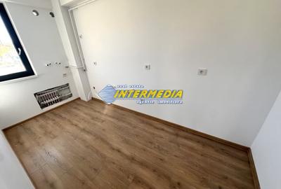 Apartament cu 3 camere decomandat în Cetate - 9